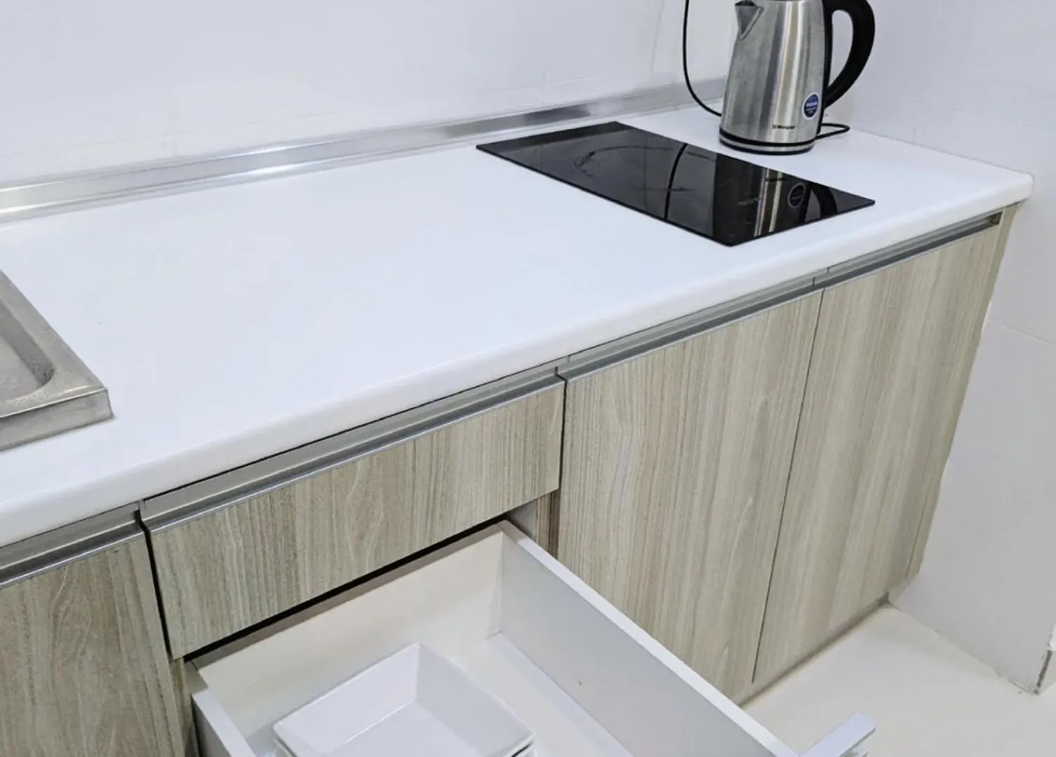 Core Soho Suit Kip Sentral Kotawarisan Family Studio Near Klia & Klia2 Apartment Sepang
